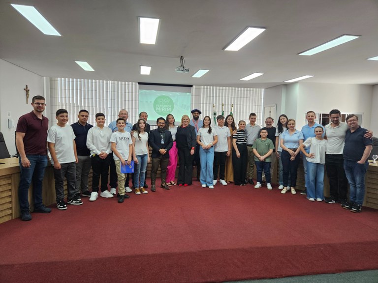 1ª Sessão dos vereadores mirins (107).jpg