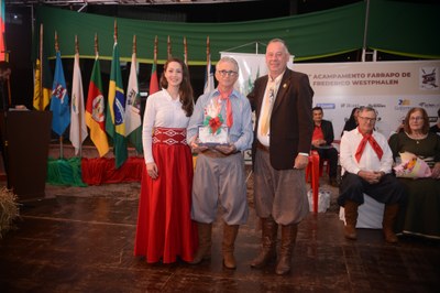 Entrega Mérito Farroupilha Barril 2025.JPG