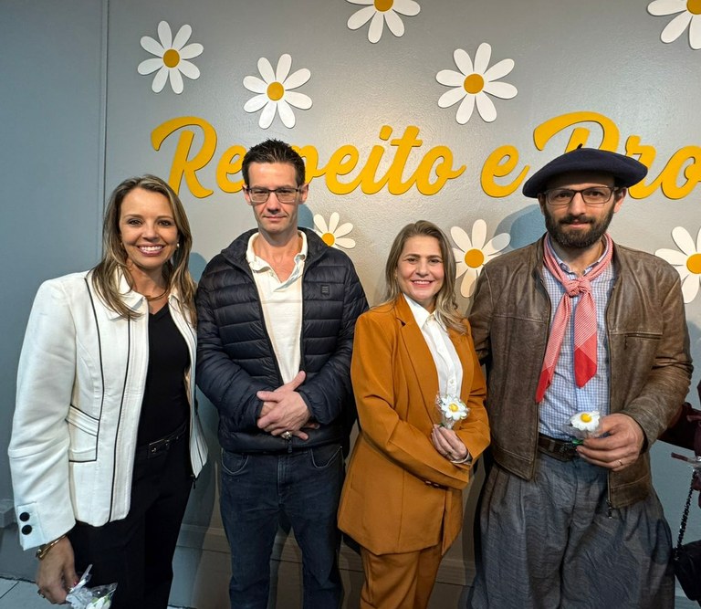 Inauguração Sala das Margaridas e DDPA (5).jpg Inauguração Sala das Margaridas e DDPA (5).jpg