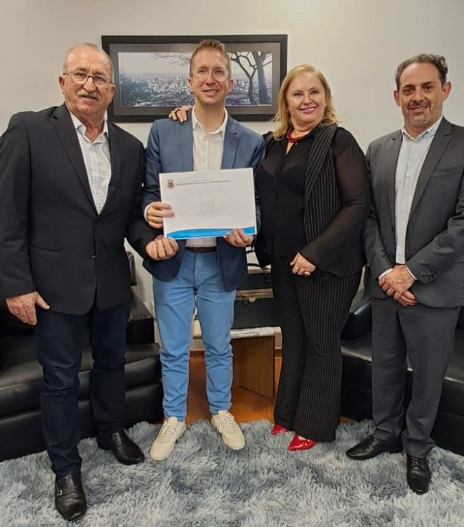 Vereadores em agenda com o secretário de Desenvolvimento Social, Beto Fantinel