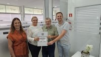 Ato de assinatura da escritura pública marca doação do prédio da Câmara, de propriedade do Município, ao Poder Legislativo de Frederico Westphalen