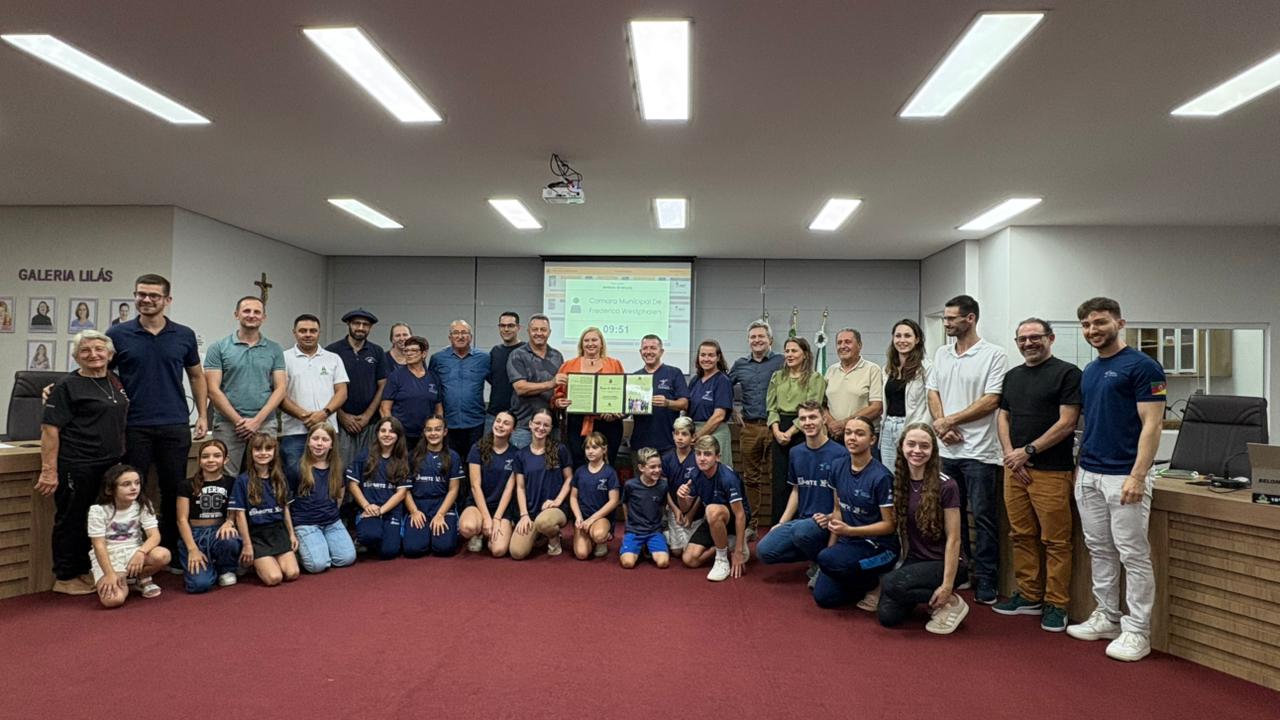 Câmara de FW reconhece trajetória do Clube Magia da Patinação com Moção de Aplausos