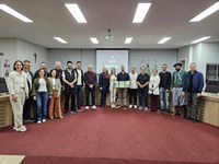 Câmara de Vereadores homenageia Associação de Enófilos do Alto Uruguai Gaúcho