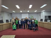 Estudantes da Escola Conselheiro Edgar Marques de Mattos conhecem funcionamento da Câmara Municipal