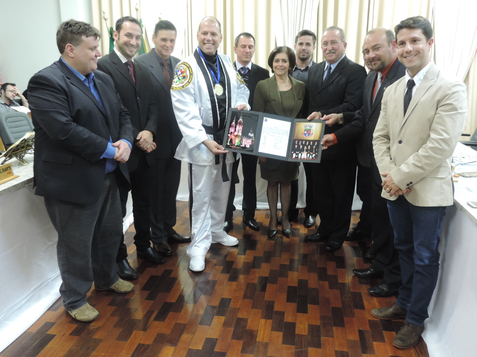 Fábio Alex Rossato é homenageado com a medalha Edi Primo Cerutti
