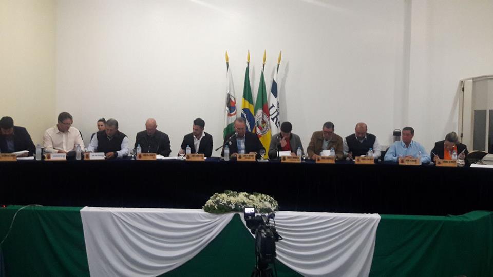 Integrantes do Comitê de Crise participaram da Sessão Ordinária do dia 29 de maio