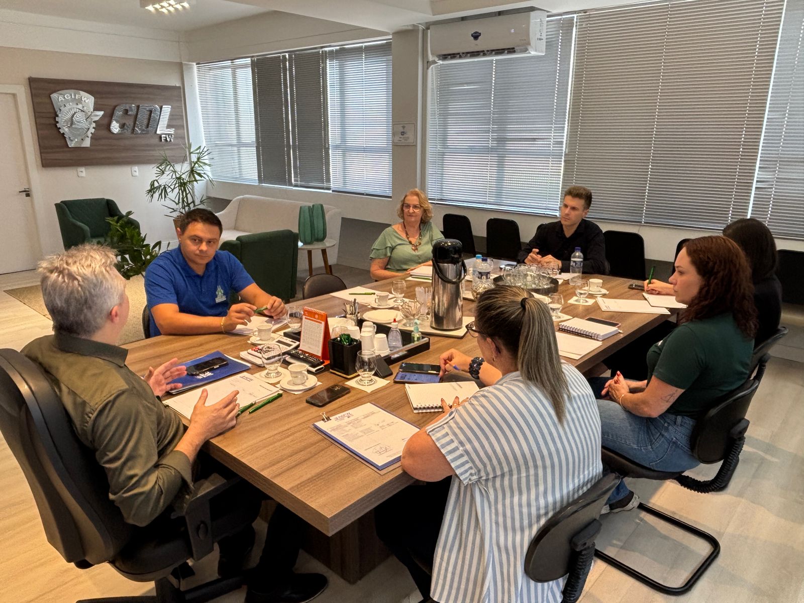 Legislativo apoia proposta da AEFW de implementação do atestado de saúde digital no município