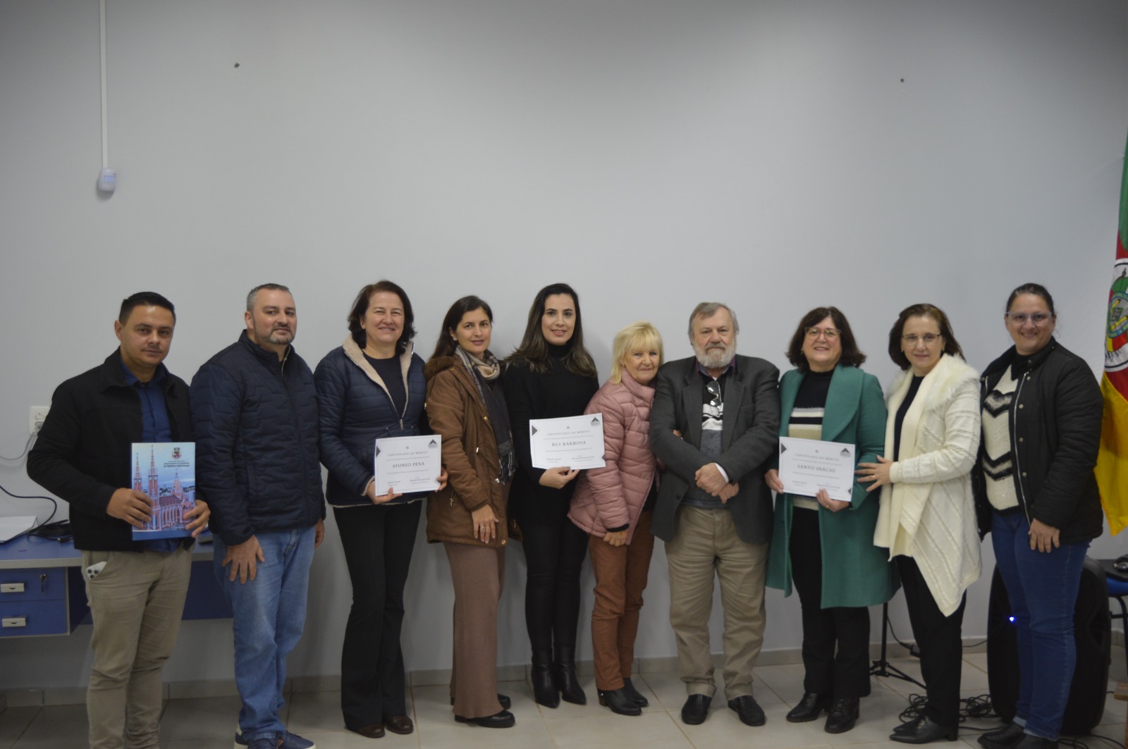 Legislativo frederiquense participa de homenagem às escolas que foram destaque no programa Alfabetiza Tchê