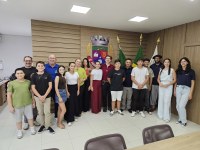 Legislativo realiza reunião com vereadores mirins para início das atividades de 2026