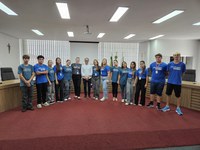 Legislativo recebe alunos do Jovem Aprendiz do Senac para uma visita guiada sobre o funcionamento da Câmara e políticas públicas