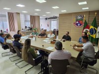 Legislativo recebe representantes da Corsan/Aegea para tratar de demandas da população acerca das obras de esgotamento sanitário em FW