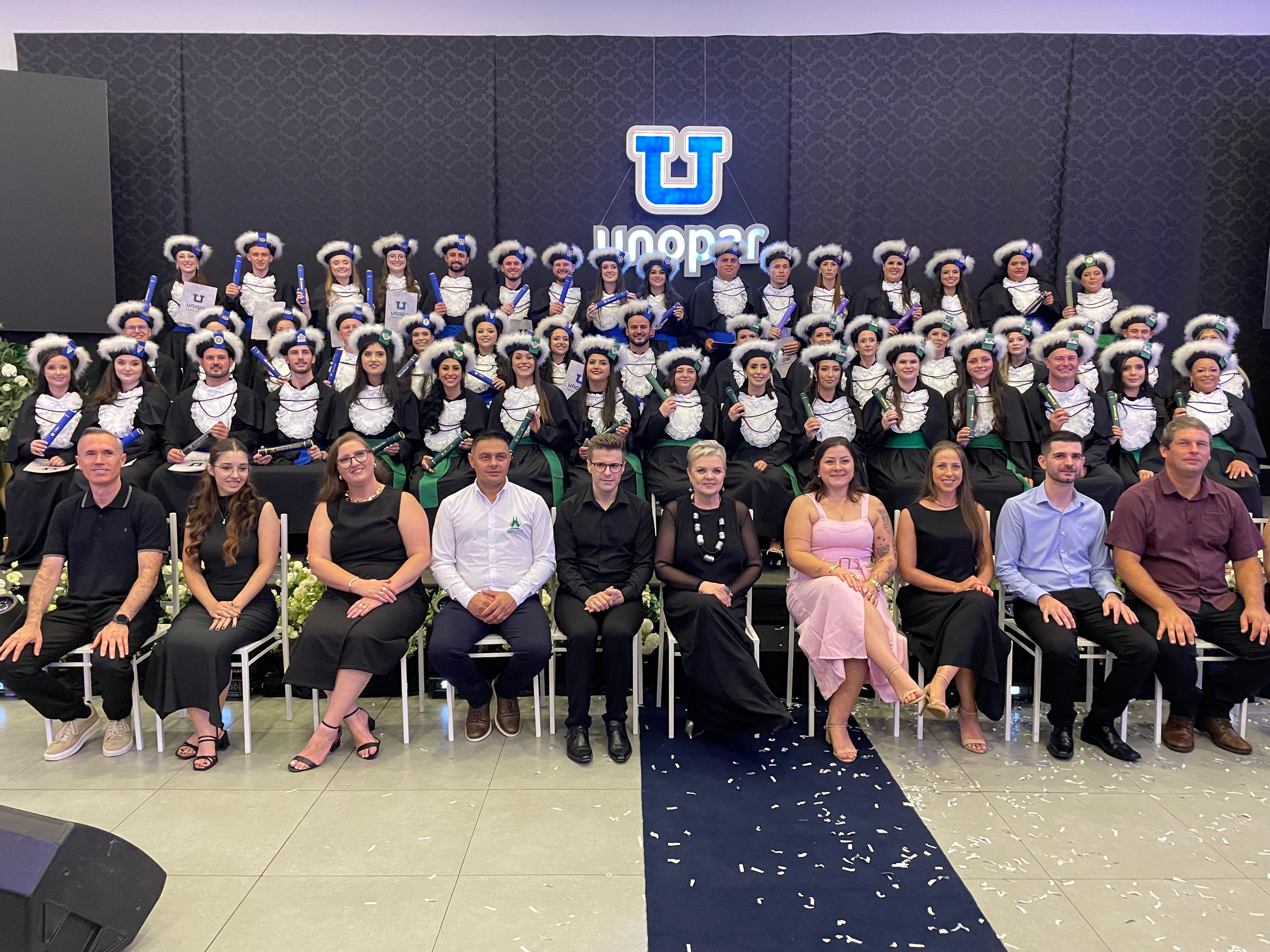 Poder Legislativo marca presença na Cerimônia de Formatura dos Acadêmicos da Unopar