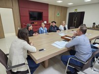 Poder Legislativo se reúne com Associação Regional de Pais e Amigos dos Autistas Miguel