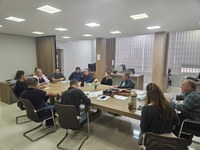 Vereadores participam de reunião com representantes do Executivo sobre o Estacionamento Rotativo Pago